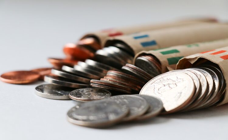 暦年贈与：毎年110万円以内の贈与が非課税となる贈与